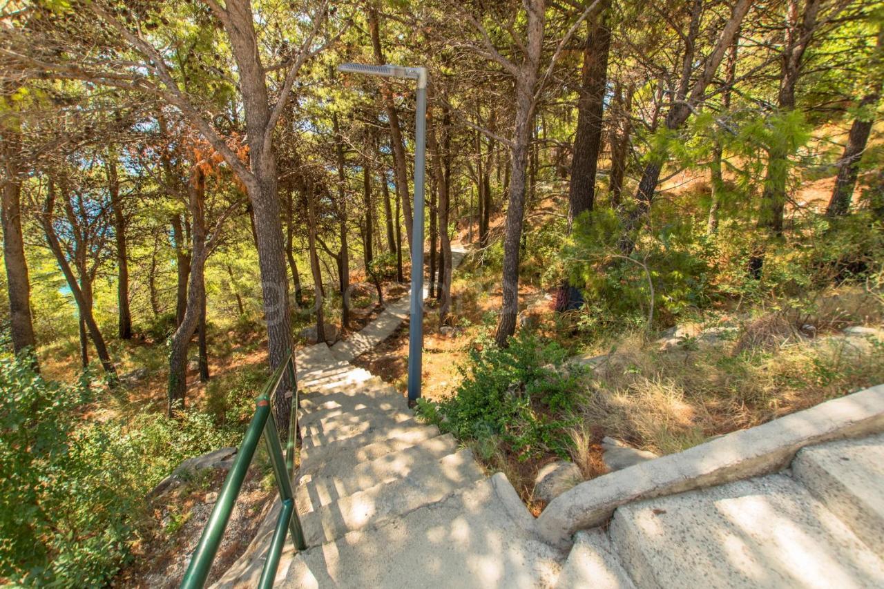 Near The Beach Apartments Jagodia Brela Luaran gambar