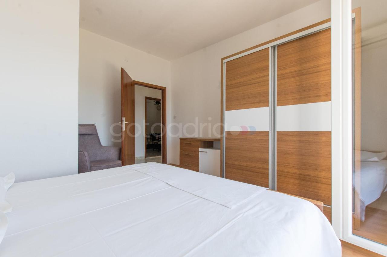 Near The Beach Apartments Jagodia Brela Luaran gambar