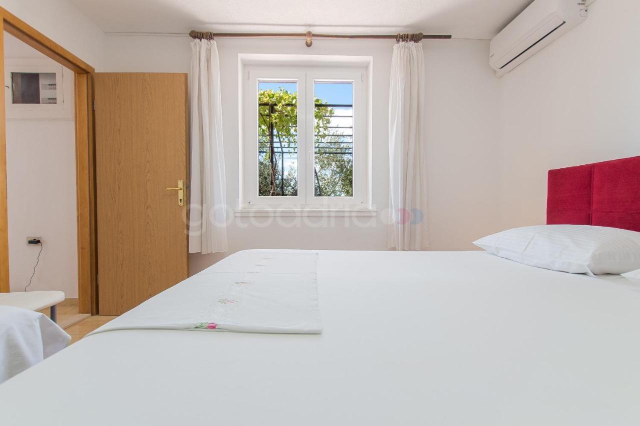 Near The Beach Apartments Jagodia Brela Luaran gambar