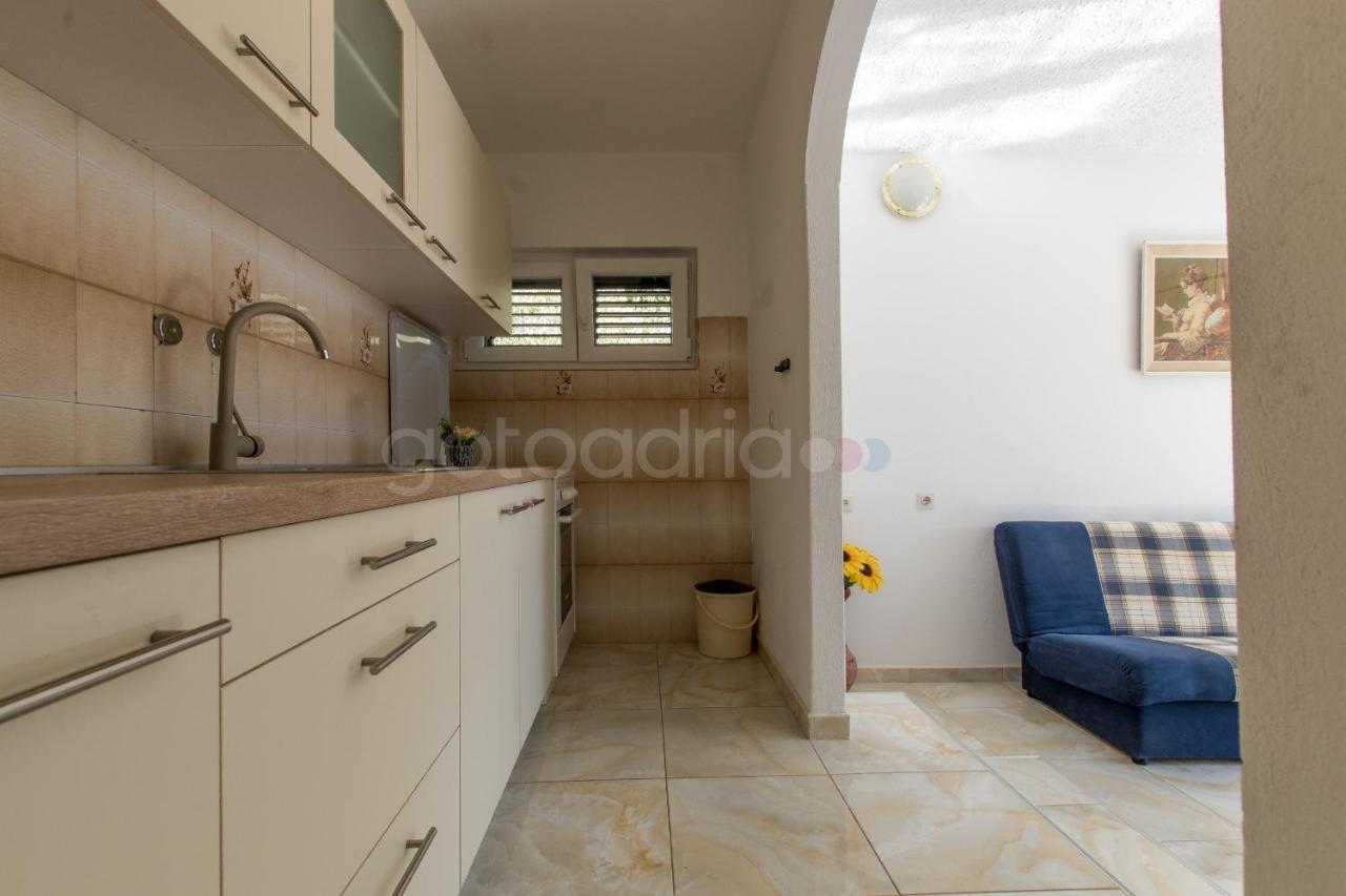 Near The Beach Apartments Jagodia Brela Luaran gambar