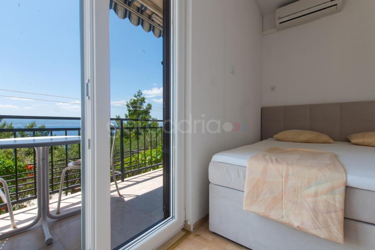 Near The Beach Apartments Jagodia Brela Luaran gambar